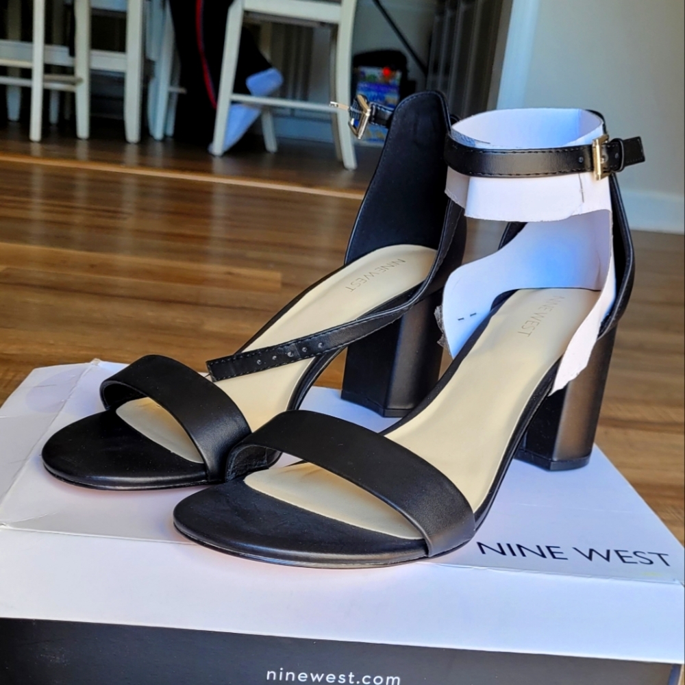 NWT Nine West Black Dress Sandals Size 11